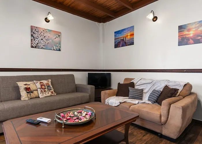 Angi&George House
